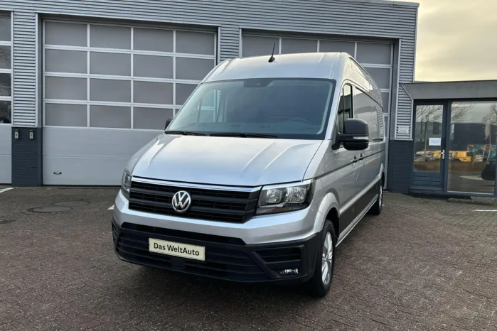 Volkswagen Crafter 35 2.0 TDI 141pk Automaat L4 H3 Highline | Achteruitrijcamera, Trekhaak, Navigatie |