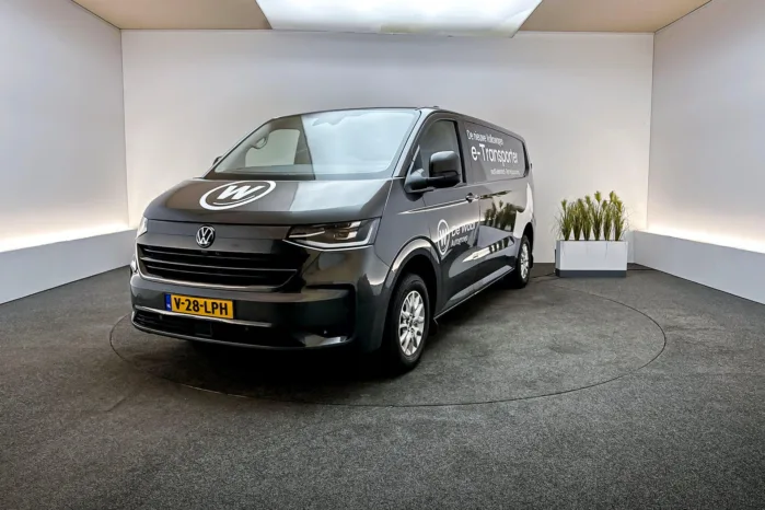 Volkswagen e-Transporter 34 L2H1 218pk Style Intro 64 kWh